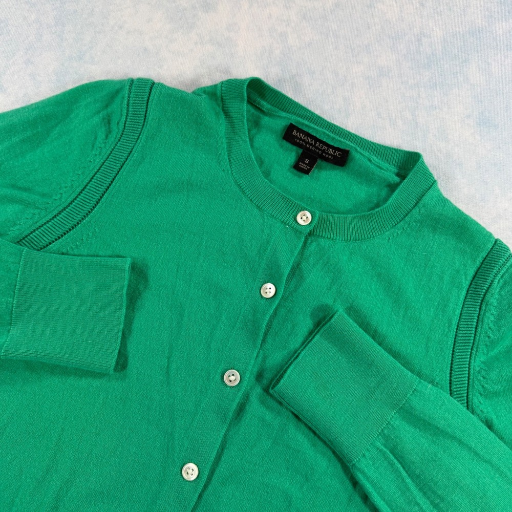 Banana Republic Cardigan Womens S Green Excellent 100% Merino Wool Crew Neck